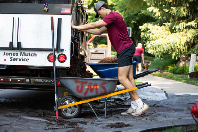 About – Jones Mulch Service